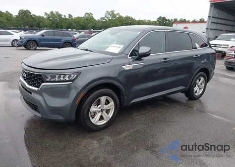 2022 Kia Sorento Lx z USA, uszkodzony, nr VIN 5XYRG4LC9NG108201